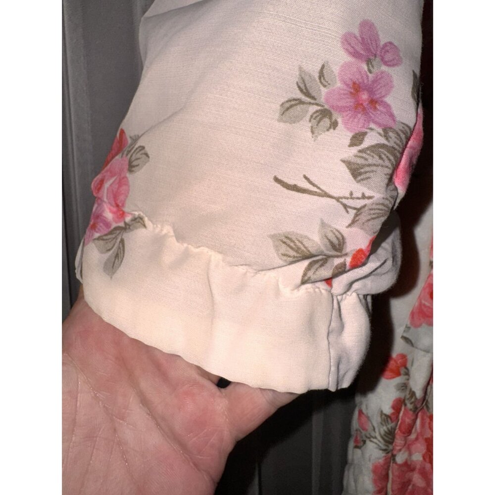 Vintage Floral Quilted Robe With Tie Waist & Puff Sleeves - Picture 9 of 10